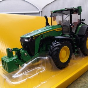 Britains 1/32 Scale John Deere 8R 410 (Prestige Collection)