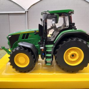 Britains 1/32 Scale John Deere 7R350 (Prestige Collection)