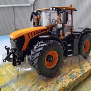 Britains 1/32 Scale JCB Fastrac 4220 ICON