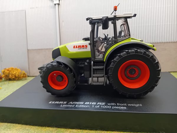 Universal Hobbies 1/32 Claas Ares 816 RZ Limited Edition 1000 Pieces - Image 2