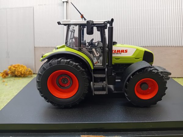 Universal Hobbies 1/32 Claas Ares 816 RZ Limited Edition 1000 Pieces - Image 8