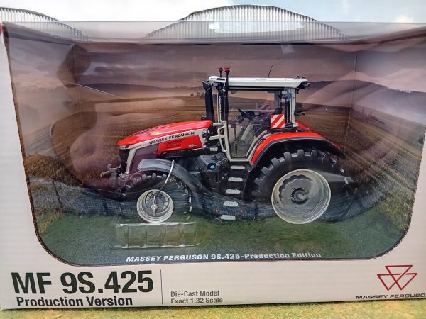 Universal Hobbies 1/32 Massey Ferguson 9S.425 Production Version - Image 6